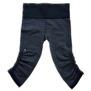 Lululemon In the Flow ll Geo Soul Cinched Ruched Gray Black Cropped Leggings 4